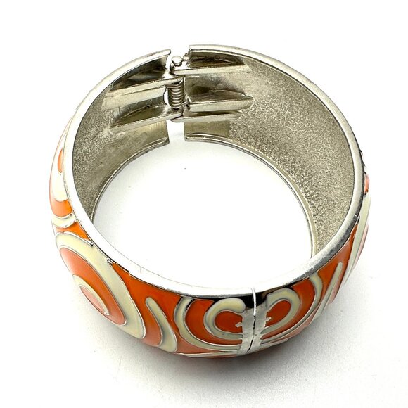 Retro Groovy Orange Swirls Clamper Bracelet — Size 7 1/4 — EUC - Picture 4 of 8